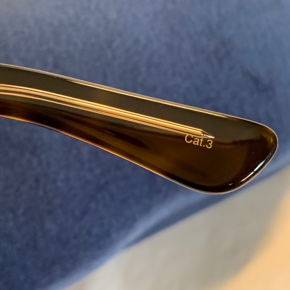 Gucci oversized square sunglasses! - Picture 5 of 16